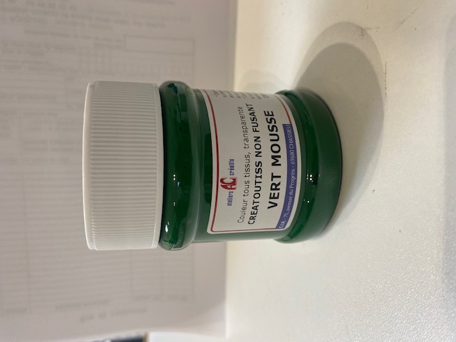 couleur non-fusant creatoutiss 230 ml vert mousse
