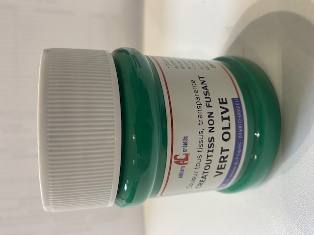 couleur non-fusant creatoutiss 230 ml vert olive
